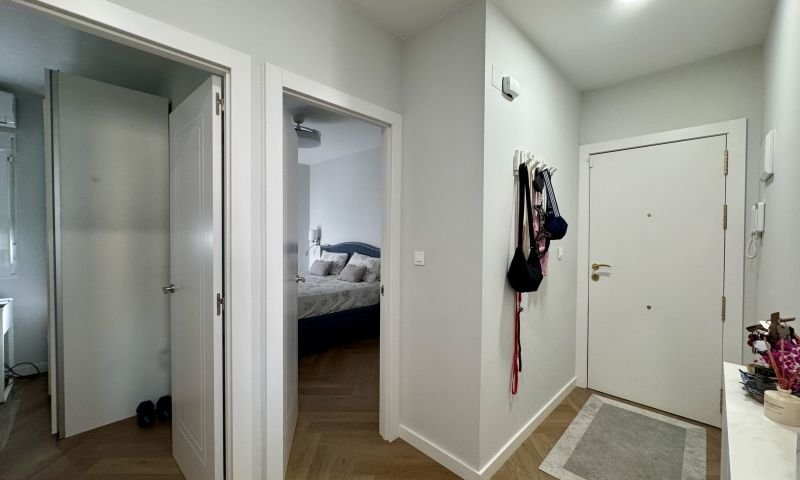 Komplett renovierte Penthouse-Wohnung mit Meerblick im Zentrum von Torrevieja