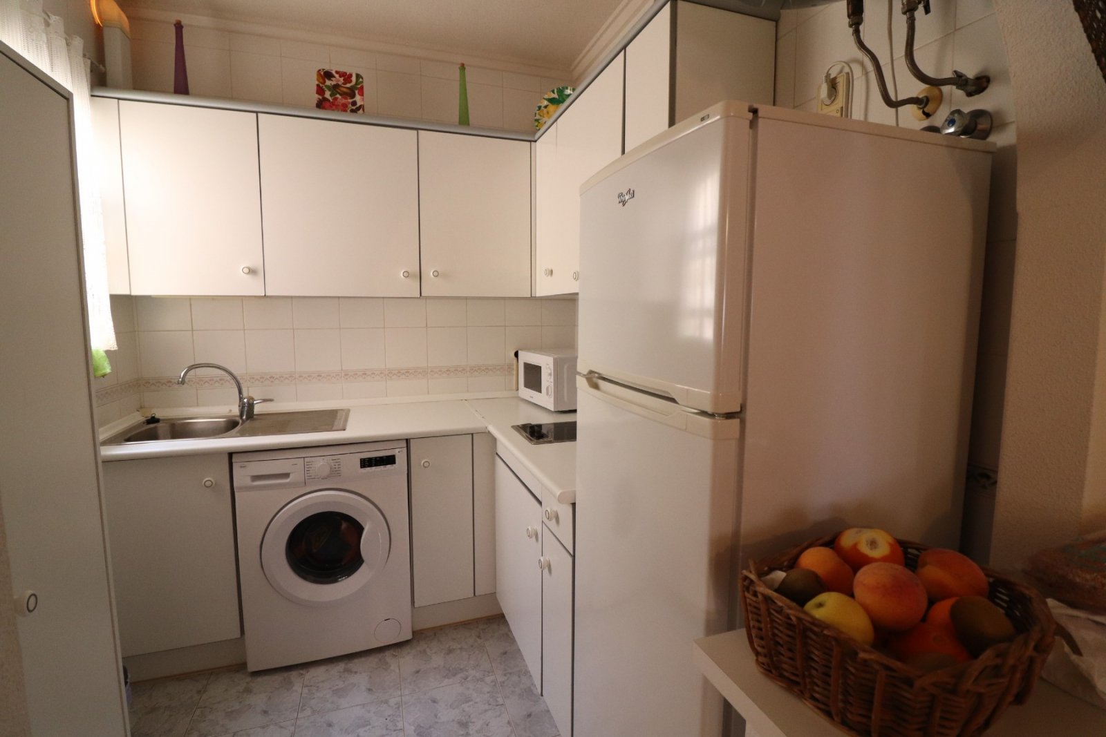 Obergeschoss-Wohnung mit 2 Schlafzimmern, 1 Bad, Dachterrasse und Gemeinschaftspool in Playa Flamenca