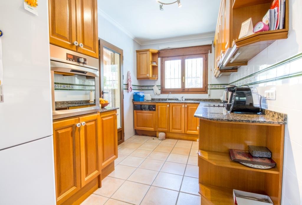 Villa mit 3 Schlafzimmern, 2 Bädern und Privatpool ganz in der Nähe der Ortschaft Orba