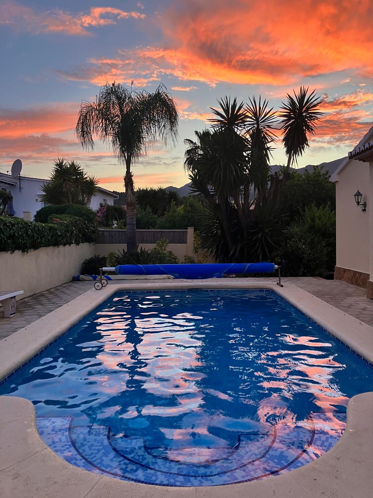 Villa mit 3 Schlafzimmern, 2 Bädern und Privatpool ganz in der Nähe der Ortschaft Orba