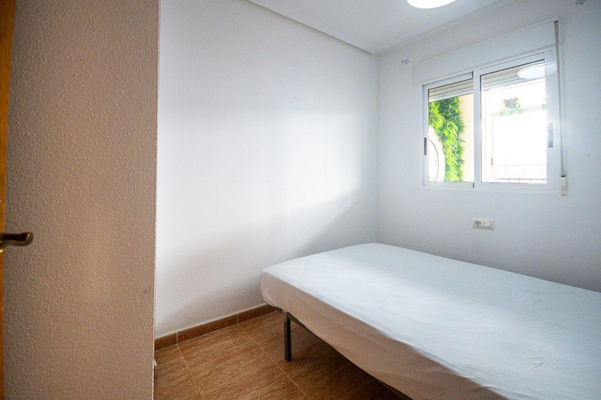 Appartement mit 2 Schlafzimmern, 1 Bad, Tiefgaragenstellplatz und Gemeinschaftspool