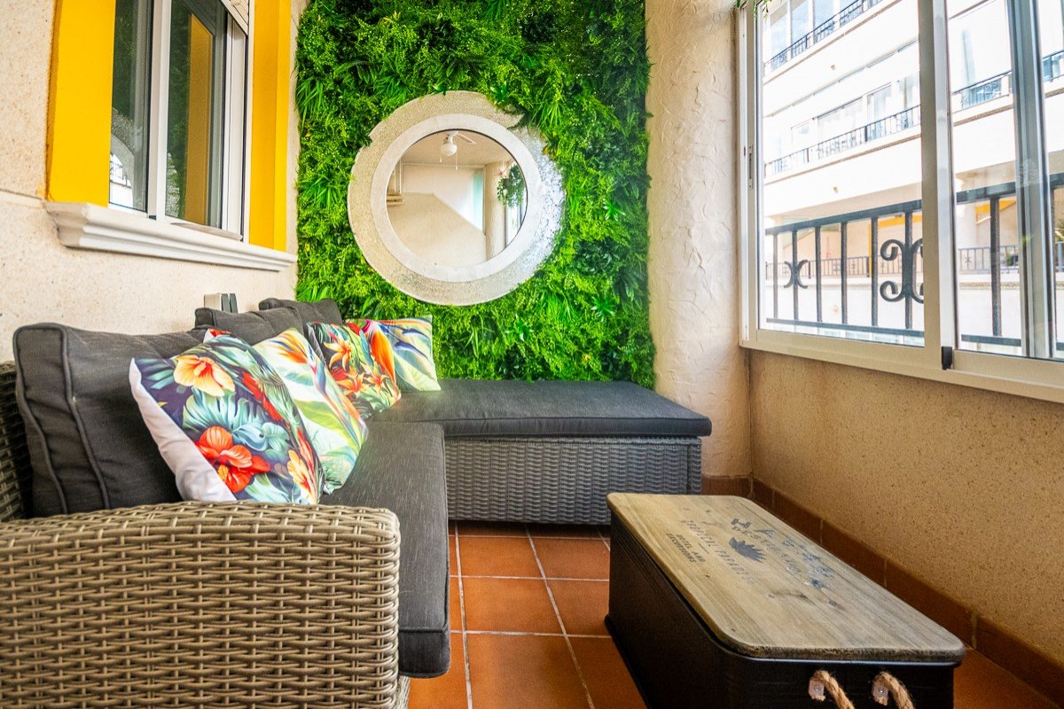 Appartement mit 2 Schlafzimmern, 1 Bad, Tiefgaragenstellplatz und Gemeinschaftspool