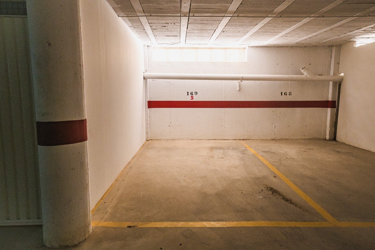 Appartement mit 2 Schlafzimmern, 1 Bad, Tiefgaragenstellplatz und Gemeinschaftspool