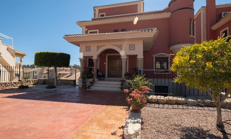 Orihuela Costa: Exklusive Wohnung mit 3 Schlafzimmern, 2 Bädern, Gemeinschaftspool und schönem Ausblick auf den Golfplatz von Las Ramblas 