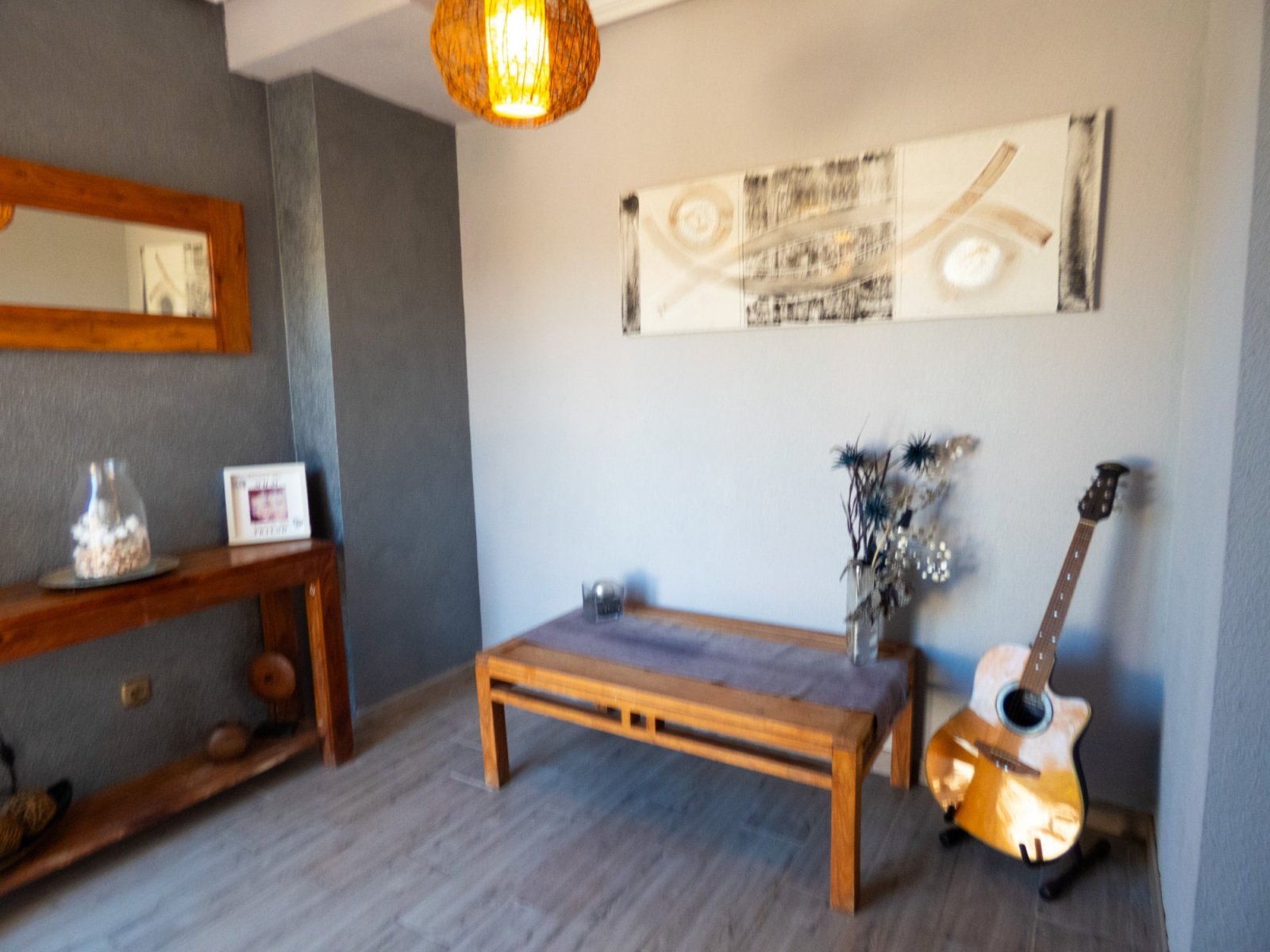 Villa mit 4 Schlafzimmern, 3 Bädern, Dachterrasse, Privatpool und schönem Ausblick