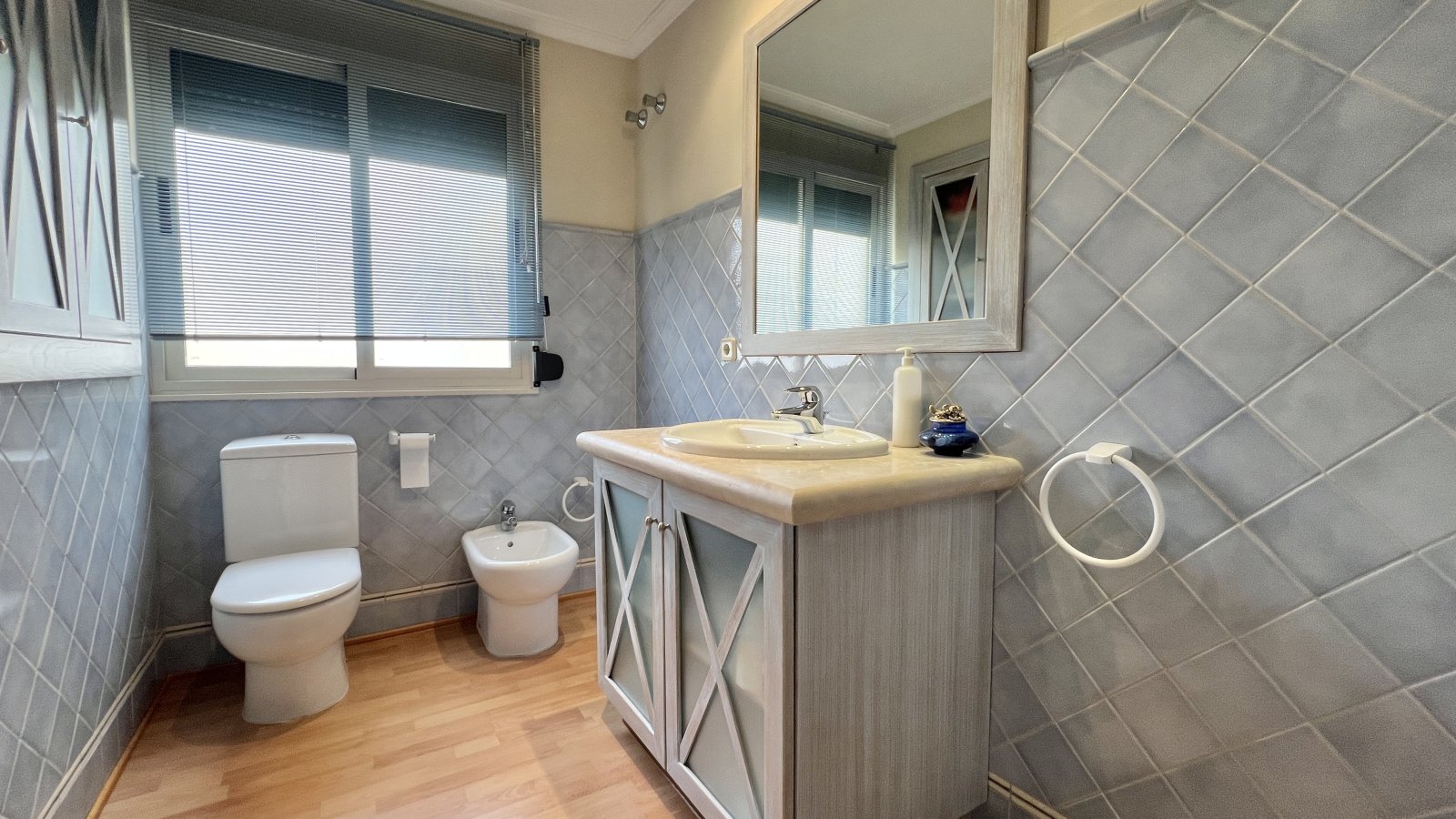 Exklusives Duplex-Penthouse mit 4 Schlafzimmern und privatem Pool auf der Dachterrasse