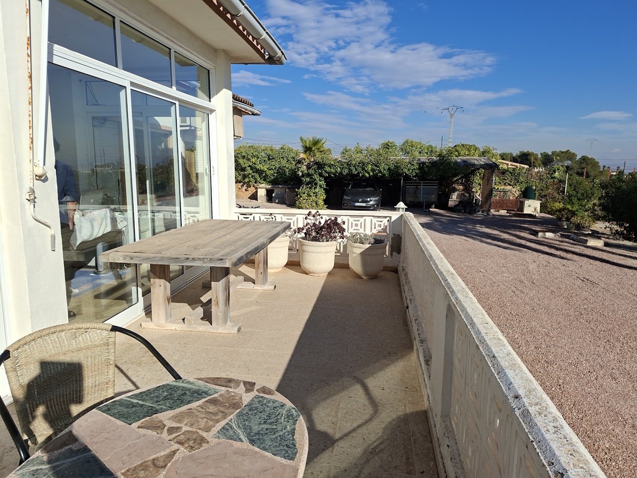 Villa mit Gästehaus, Privatpool und fantastischem Meerblick