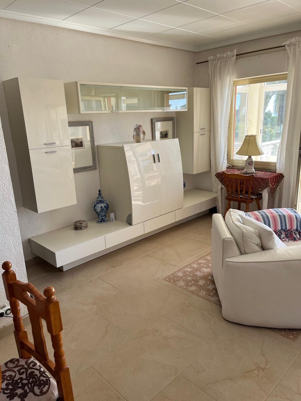 Villa mit Gästehaus, Privatpool und fantastischem Meerblick