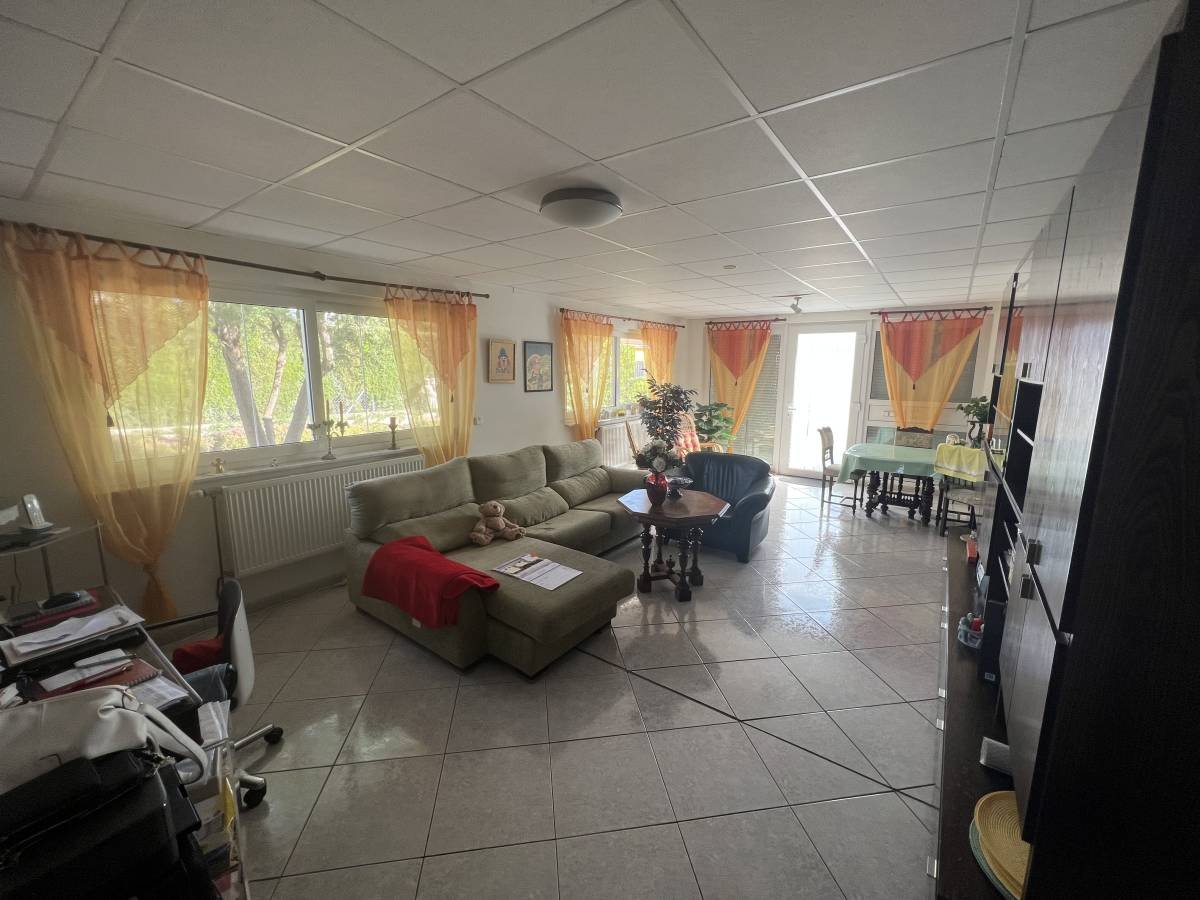 Landhaus-Villa mit 3 Schlafzimmern und 2 Bädern