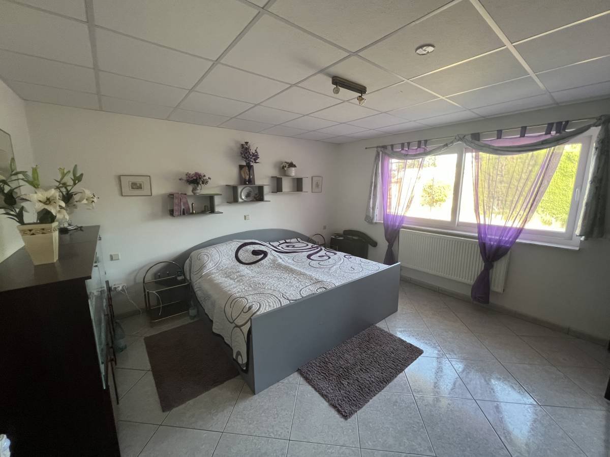 Landhaus-Villa mit 3 Schlafzimmern und 2 Bädern