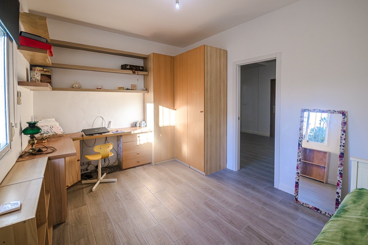 Großzügige Villa mit 4 Schlafzimmern und 2 Bädern in Benfis Park