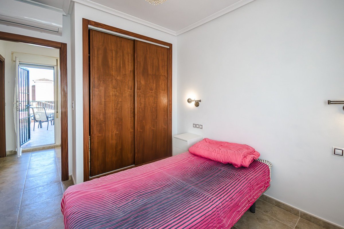 Großzügige Villa mit 4 Schlafzimmern und 2 Bädern in Benfis Park