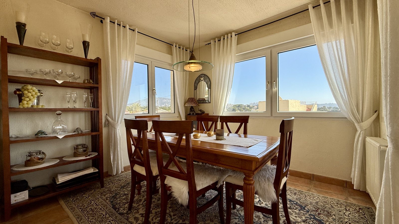 Traumhafte Villa mit Meerblick und viel Sonne