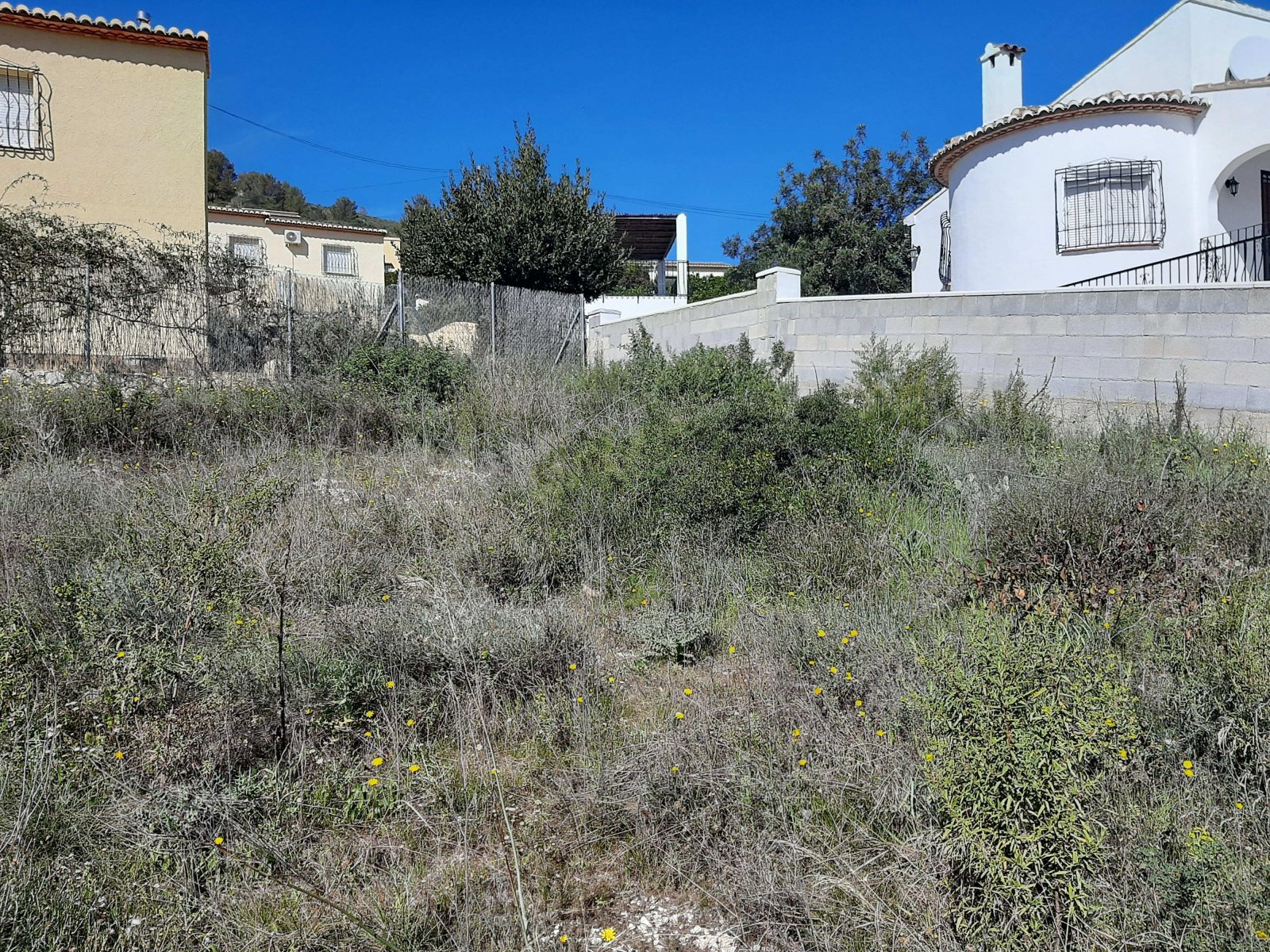 Diese attraktive Villa befindet sich in einer ruhigen Wohnanlage