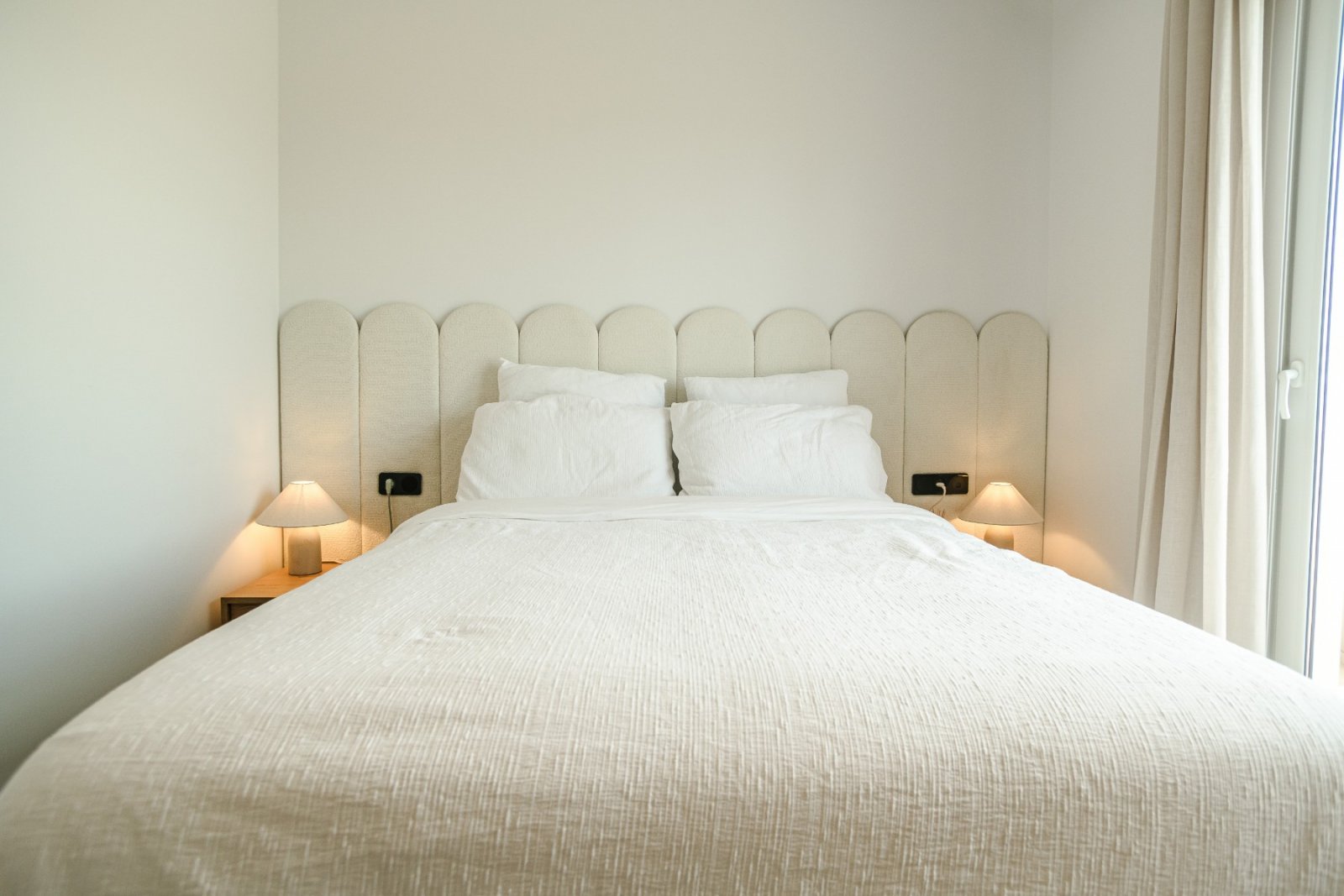 Luxus-Erdgeschosswohnung mit 3 Schlafzimmern, 2 Bädern, Tiefgaragenstellplatz und Gemeinschaftspool im La Finca Golf Resort