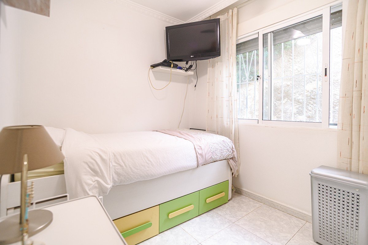 03177Wunderschöne freistehende Villa mit Gästeappartement und Meerblick