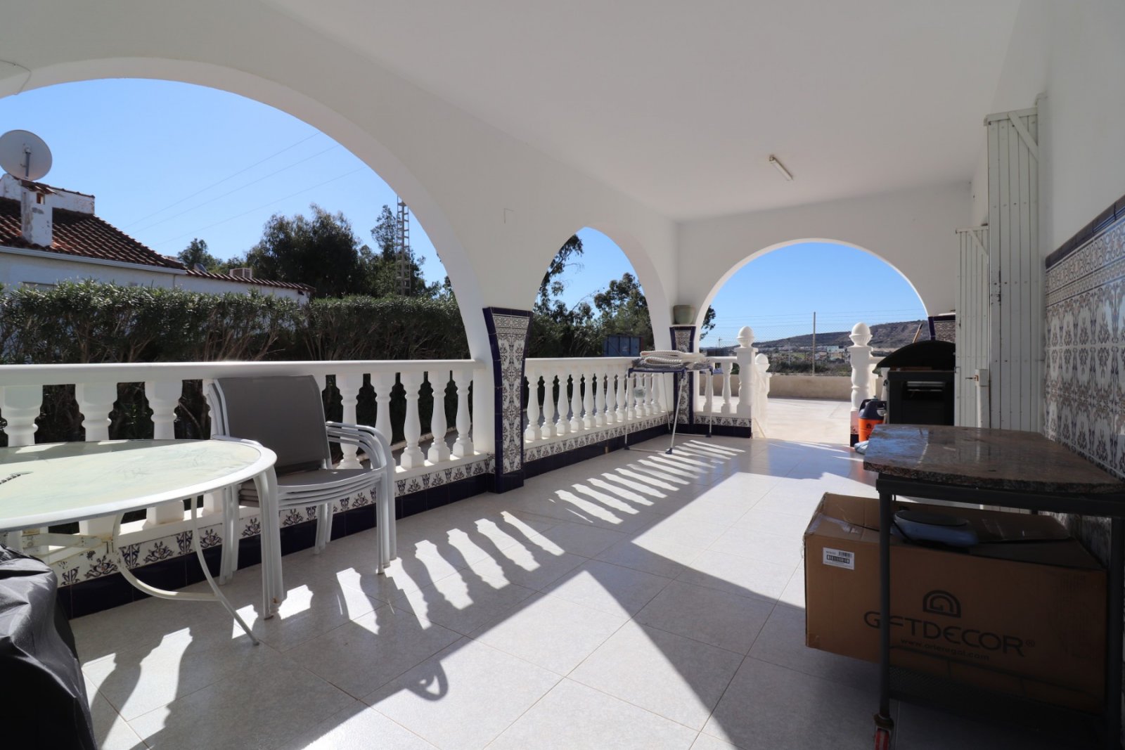 Villa mit 4 Schlafzimmern, 2 Badezimmern, Privatpool und Garage