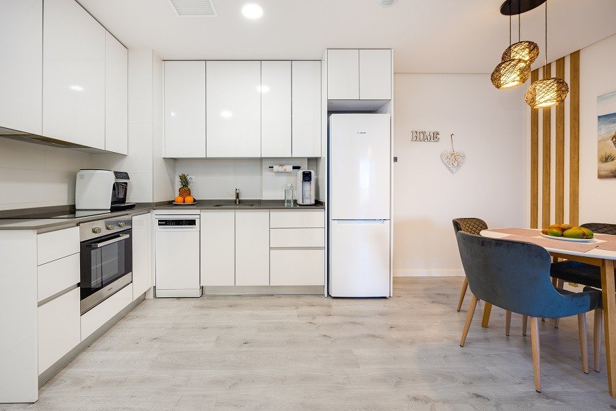 Appartement mit 3 Schlafzimmern, 2 Bädern, Gemeinschaftspool und Tiefgaragenstellplatz
