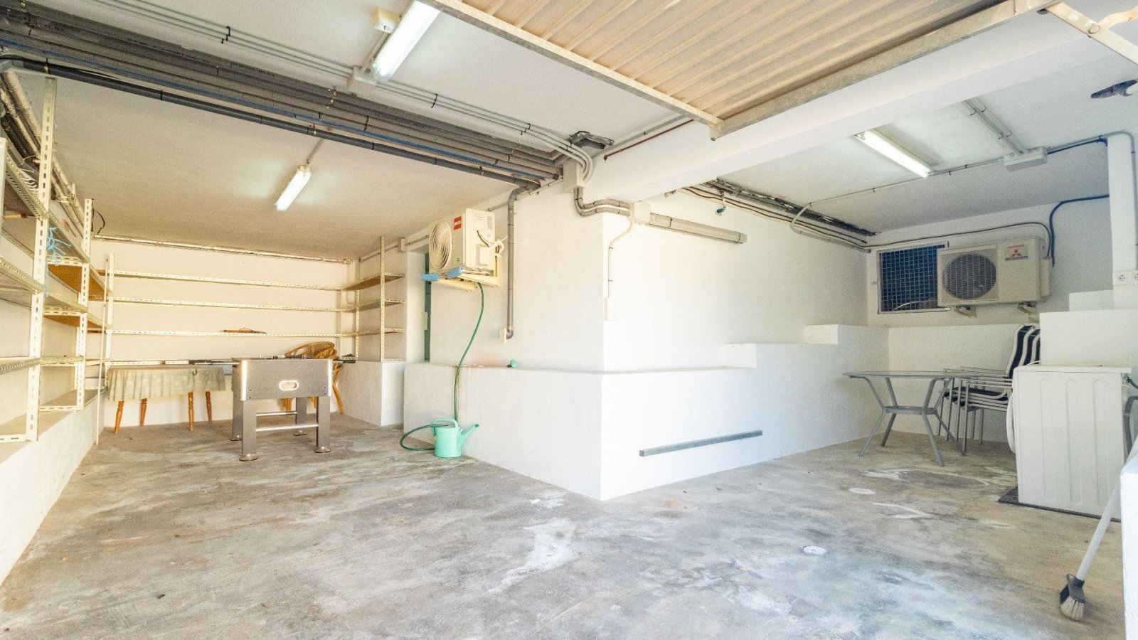 Ansprechende Villa mit 3 Schlafzimmern, 2 Bädern, Garage, Privatpool, Meerblick und Blick auf den Peñon de Ifach