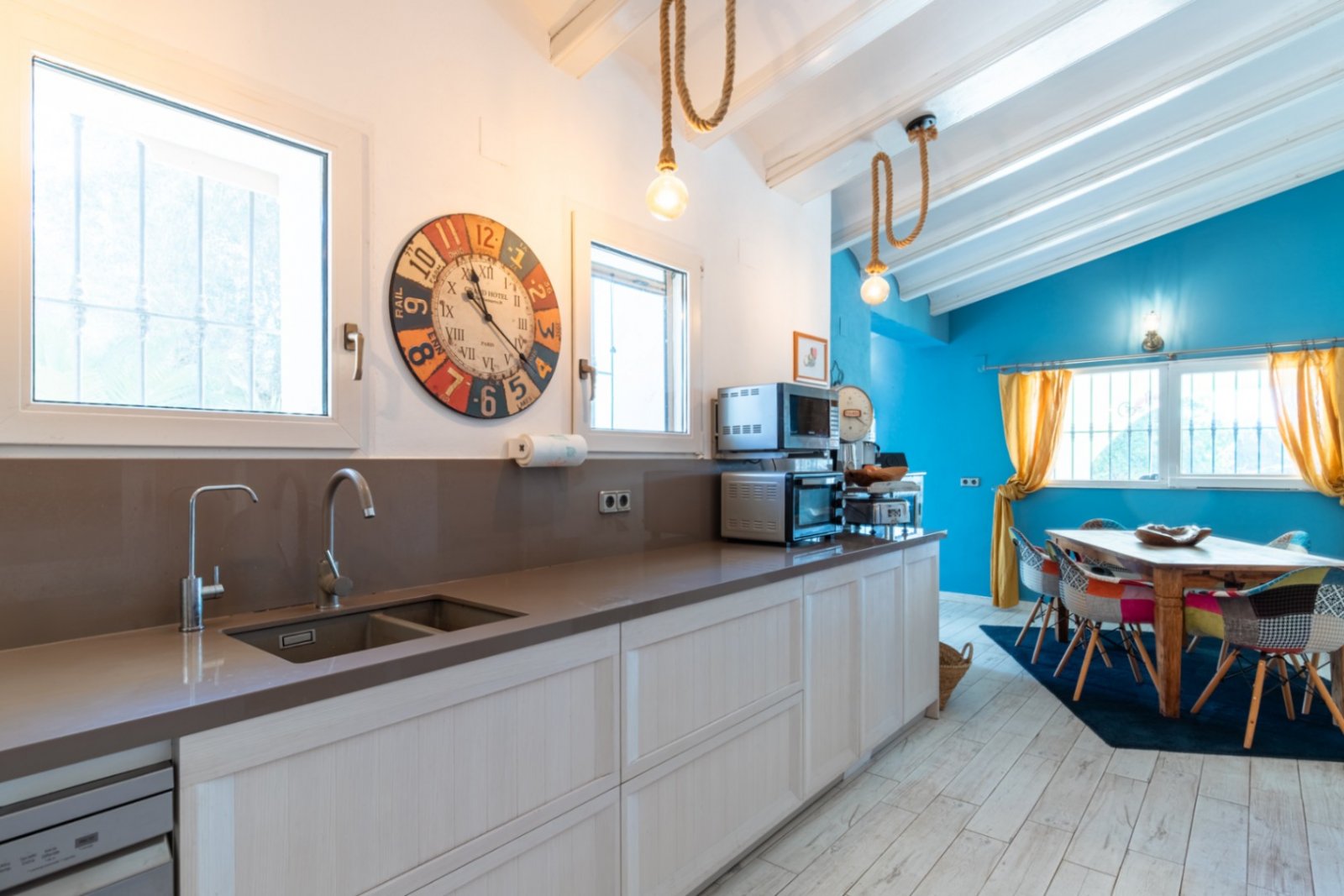 Charmantes Landhaus mit 3 Schlafzimmern, 3 Bädern, Privatpool und sehr schönem Ausblick