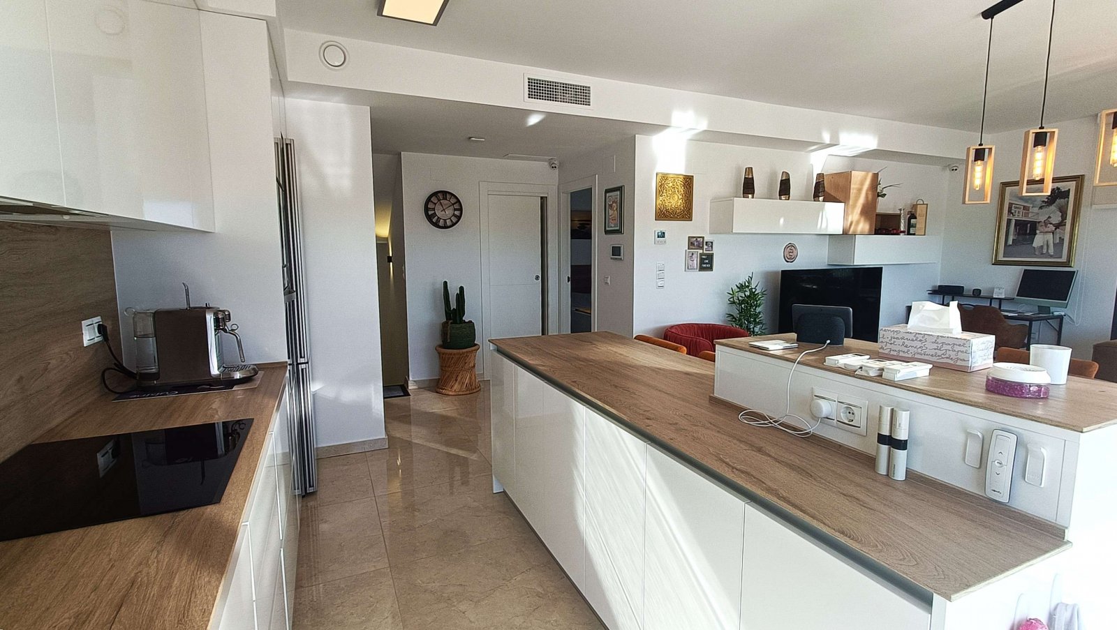 Beeindruckende Villa mit 3 Schlafzimmern, 3 Bädern, Dachterrasse, Privatpool und fantastischem Ausblick im La Finca Golf and Spa Resort