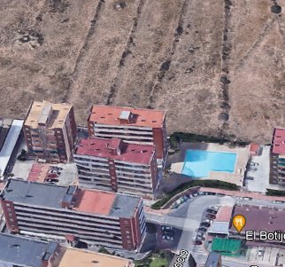 Wunderschön renoviertes Appartement mit 2 Schlafzimmern, 2 Bädern, Gemeinschaftspool und Meerblick nur 300 Meter vom Meer