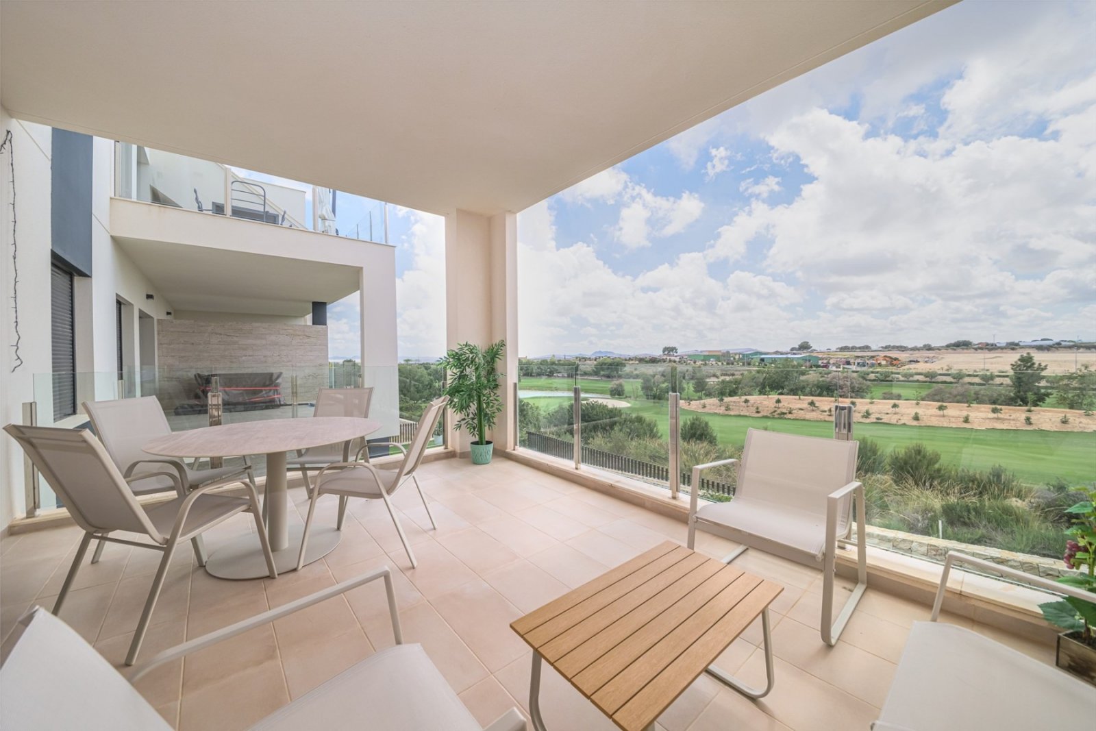 Exklusives Golfapartment mit Panoramablick in Lo Romero