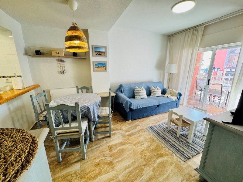 Appartement mit 2 Schlafzimmern, 1 Bad und Vermietlizenz in erster Linie am Strand