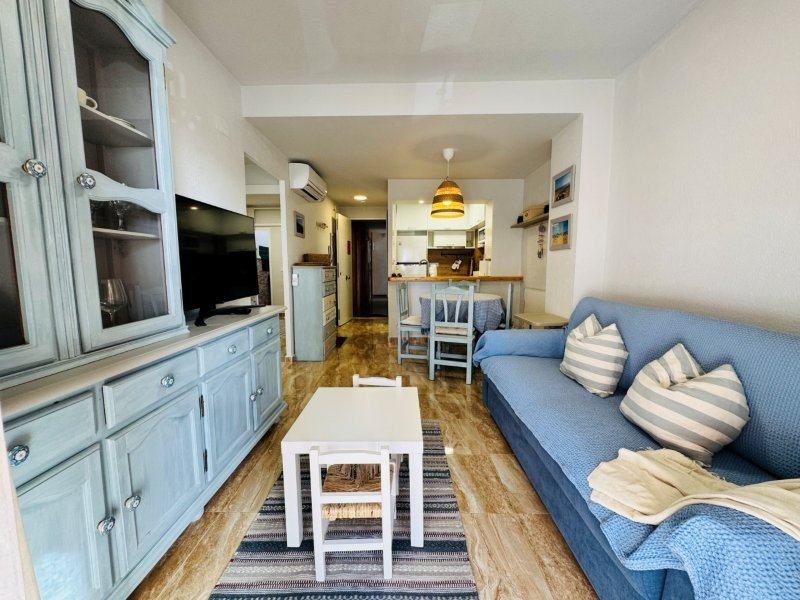 Appartement mit 2 Schlafzimmern, 1 Bad und Vermietlizenz in erster Linie am Strand