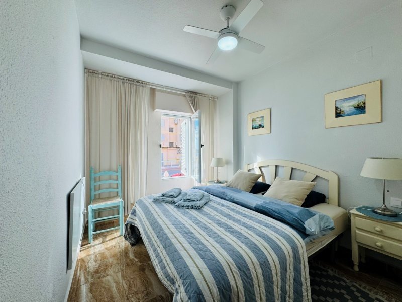 Appartement mit 2 Schlafzimmern, 1 Bad und Vermietlizenz in erster Linie am Strand