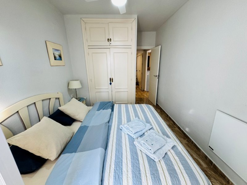 Appartement mit 2 Schlafzimmern, 1 Bad und Vermietlizenz in erster Linie am Strand