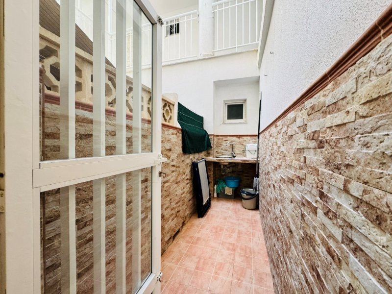 Appartement mit 2 Schlafzimmern, 1 Bad und Vermietlizenz in erster Linie am Strand