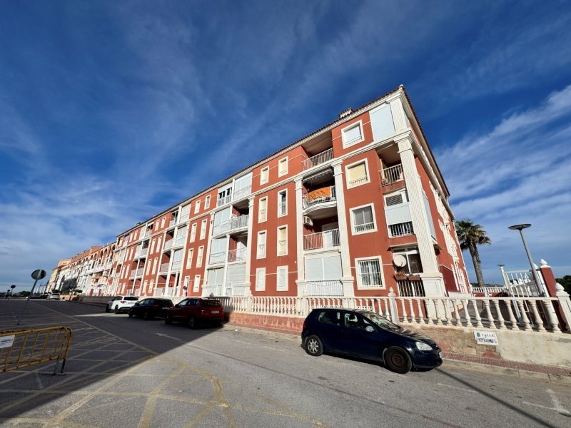 Appartement mit 2 Schlafzimmern, 1 Bad und Vermietlizenz in erster Linie am Strand