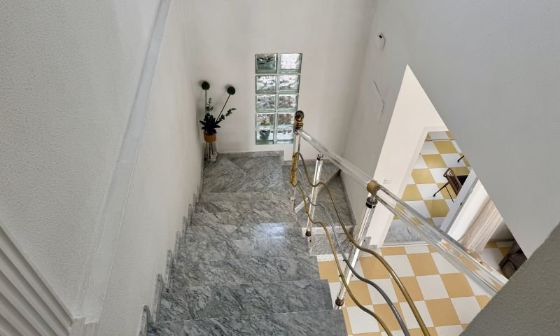 Freistehende Villa mit 4 Schlafzimmern, 2 Bädern, Dachterrasse und Garage in Aguas Nuevas