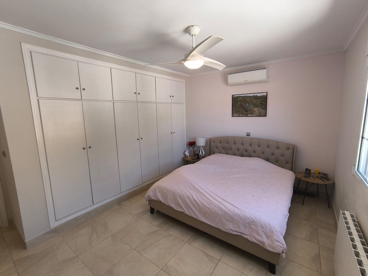 Freistehende Villa mit 5 Schlafzimmern, 2 Bädern und Privatpool in La Escuera