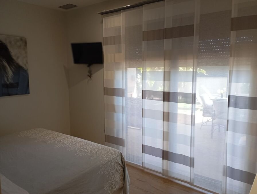 Exklusive Villa mit 3 Schlafzimmern, 2 Bädern, Garage und Privatpool