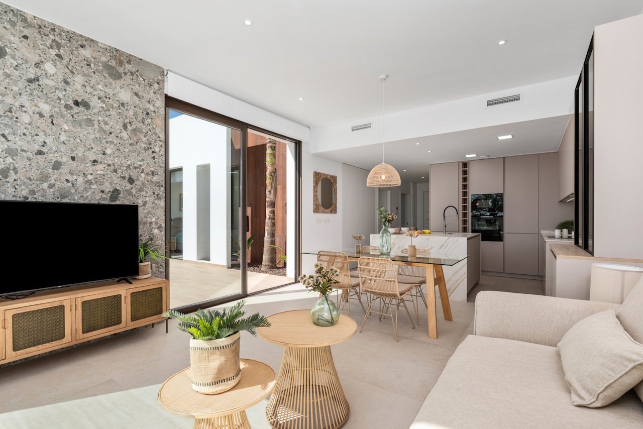 Villen mit 3 Schlafzimmern, 2 Bädern, optionaler Dachterrasse, Kfz-Stellplatz und Privatpool in der Golfanlage La Serena Golf