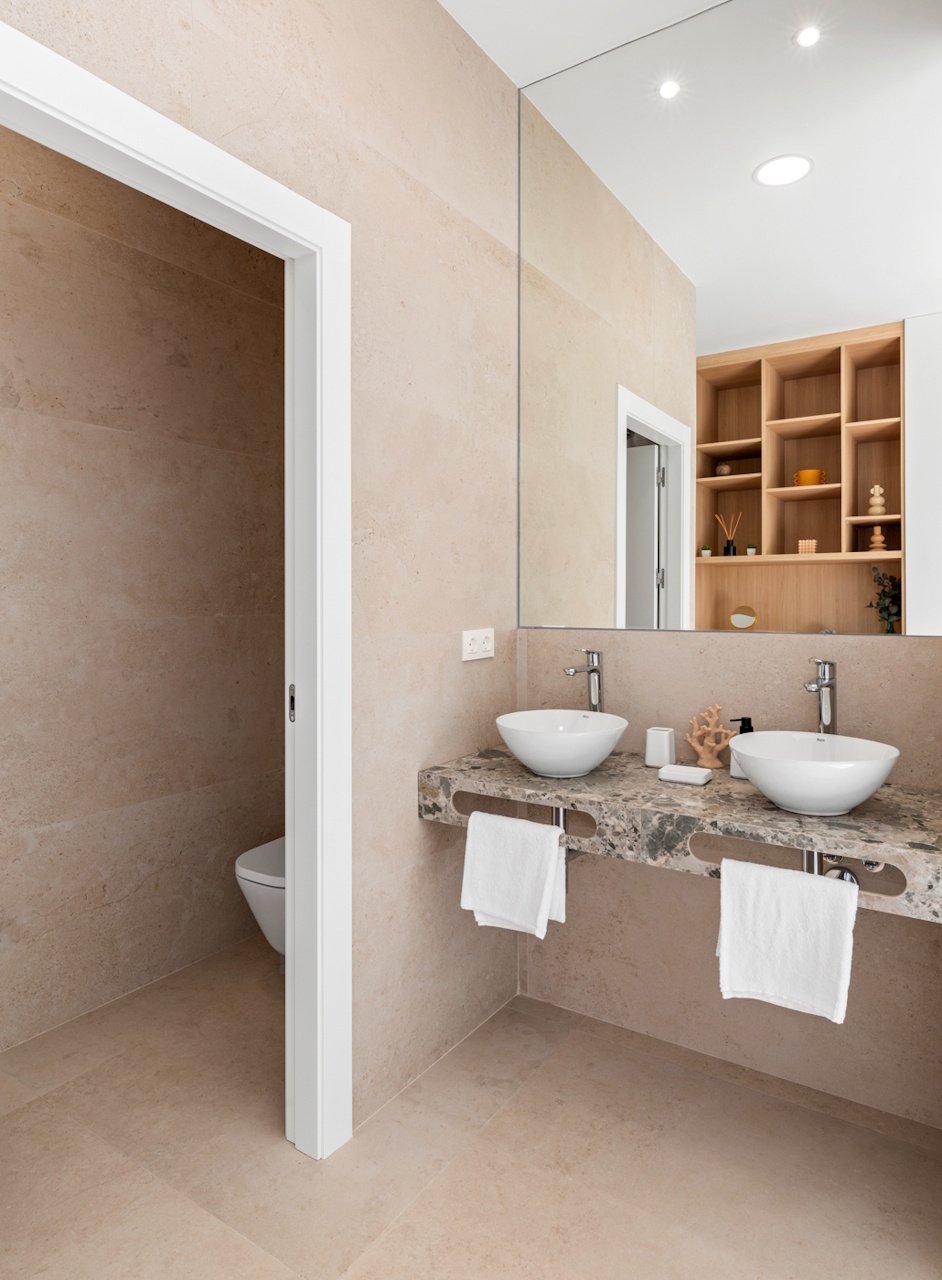 Villen mit 3 Schlafzimmern, 2 Bädern, optionaler Dachterrasse, Kfz-Stellplatz und Privatpool in der Golfanlage La Serena Golf