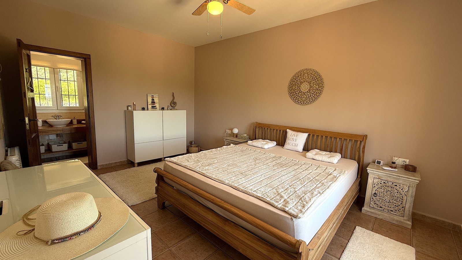 Traumhaftes Finaanwesen mit großem Grundstück und 100% Privatsphäre nahe Denia, Oliva, Javea.