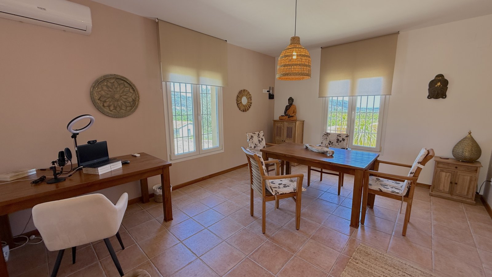 Traumhaftes Finaanwesen mit großem Grundstück und 100% Privatsphäre nahe Denia, Oliva, Javea.