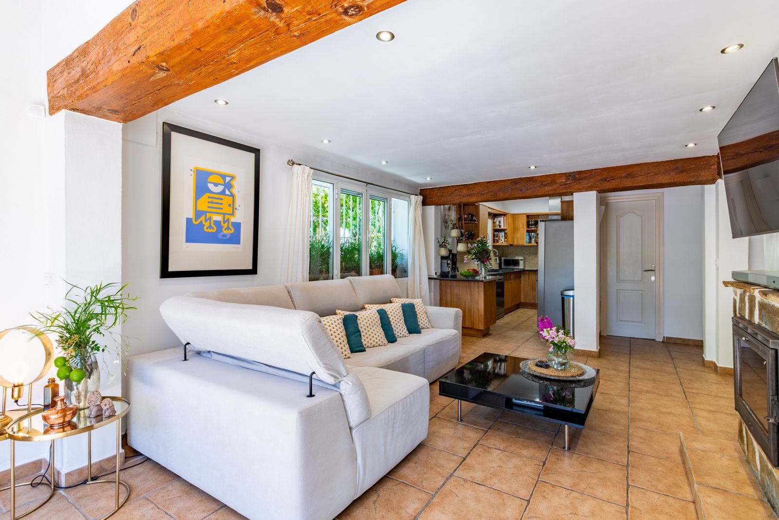 Charmante mediterrane Villa mit 3 Schlafzimmern, 2 Bädern und Privatpool nur 300 m vom Meer