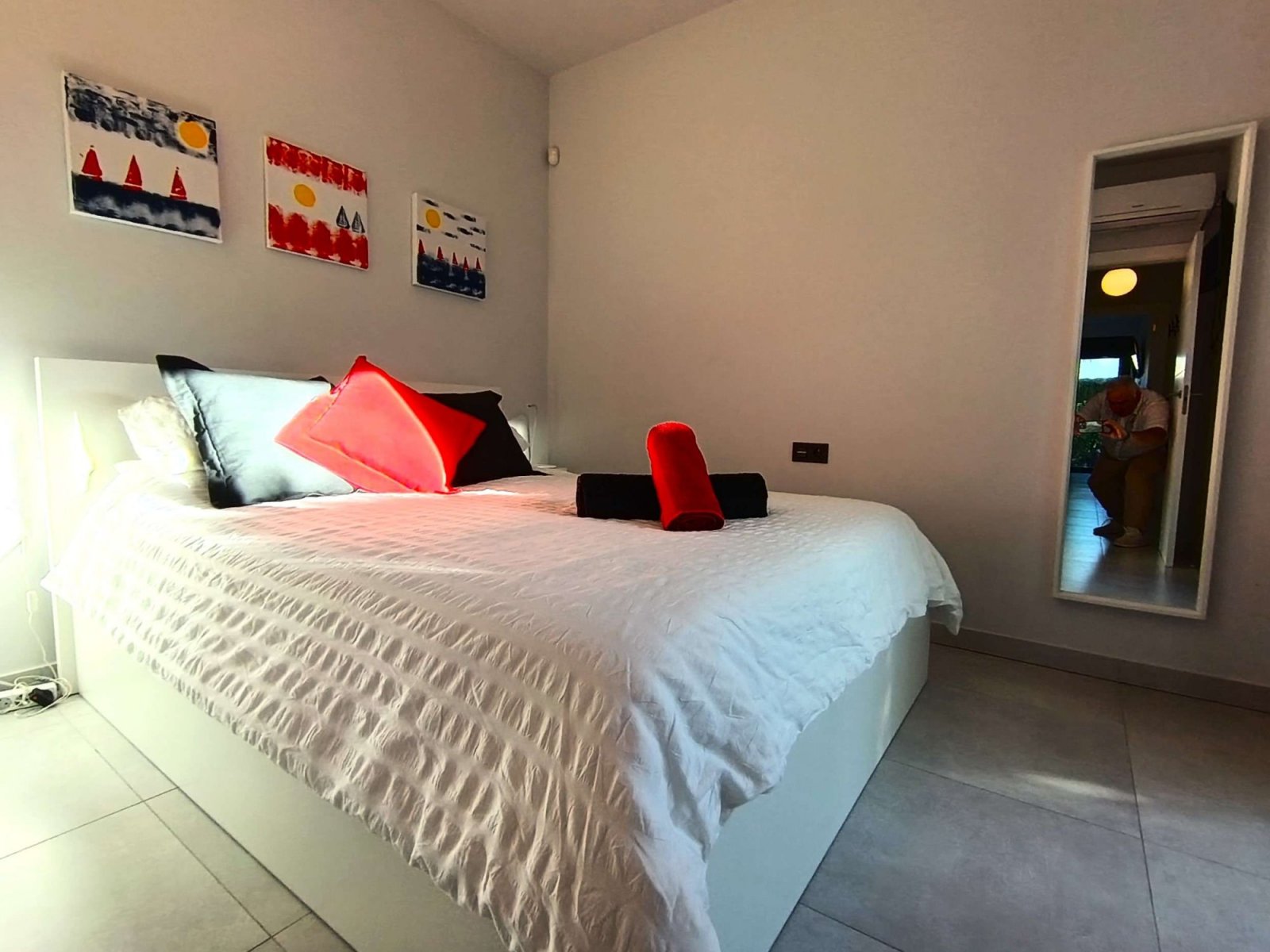 Erdgeschoss-Wohnung mit 2 Schlafzimmern, 2 Bädern, Kfz-Stellplatz und Gemeinschaftspool im La Finca Golf Resort