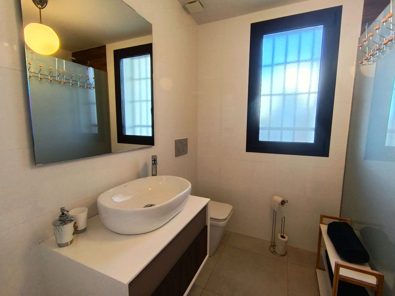 Erdgeschoss-Wohnung mit 2 Schlafzimmern, 2 Bädern, Kfz-Stellplatz und Gemeinschaftspool im La Finca Golf Resort