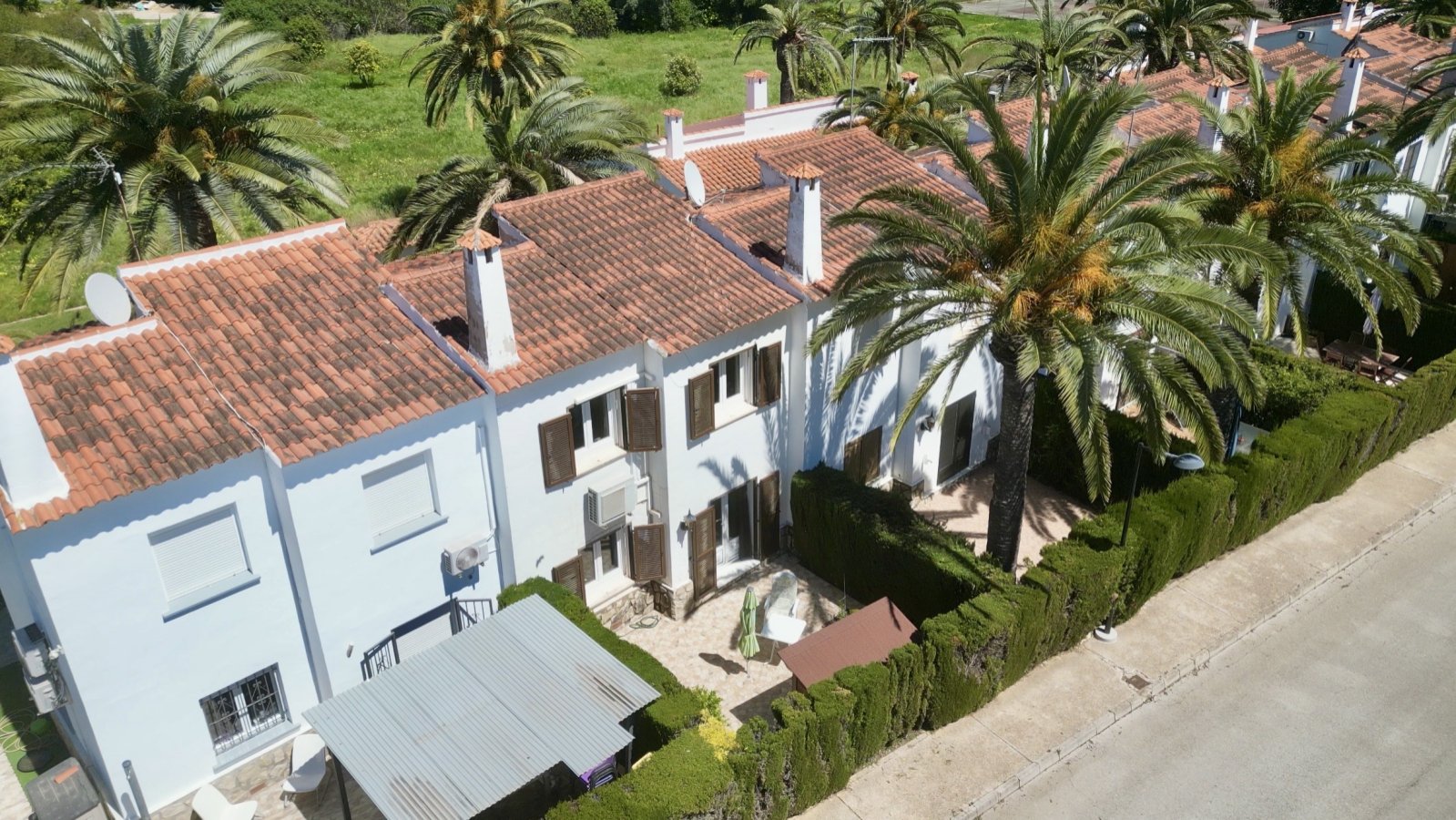Sehr gepflegtes Reihenhaus mit 3 Schlafzimmern in der beliebten Ferienanlage El Palmar mit großer Poollandschaft
