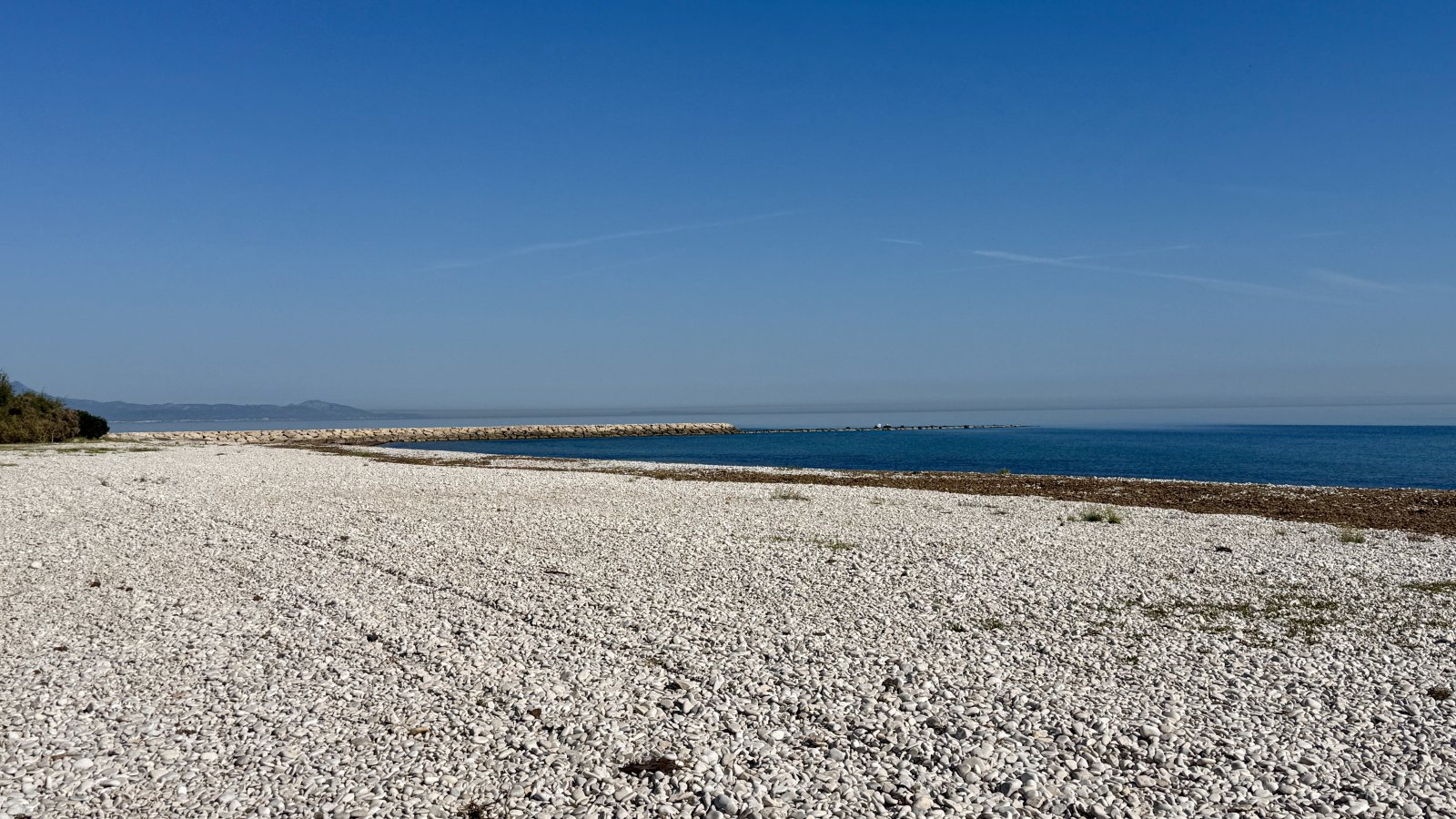 Reihenhaus mit Meerblick in zweiter Linie am Strand von Els Poblets