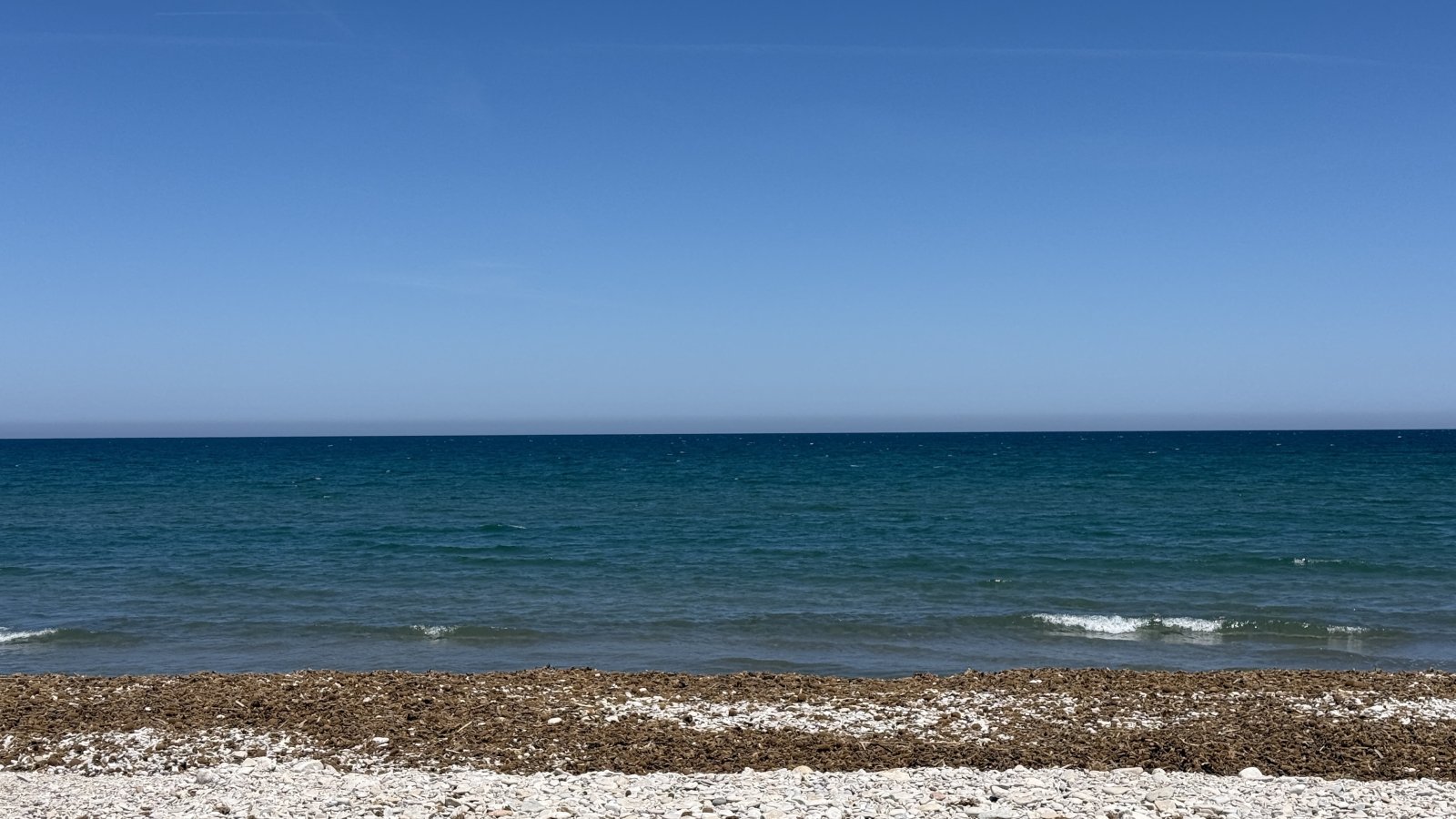 Reihenhaus mit Meerblick in zweiter Linie am Strand von Els Poblets