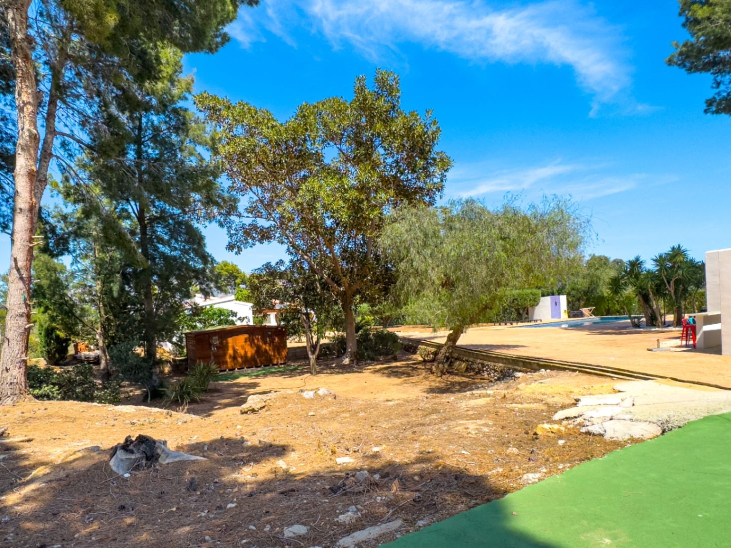 Privates Anwesen im mediterranen Finca-Stil mit freiem Blick auf die Berge und großzügigen Außenbereichen