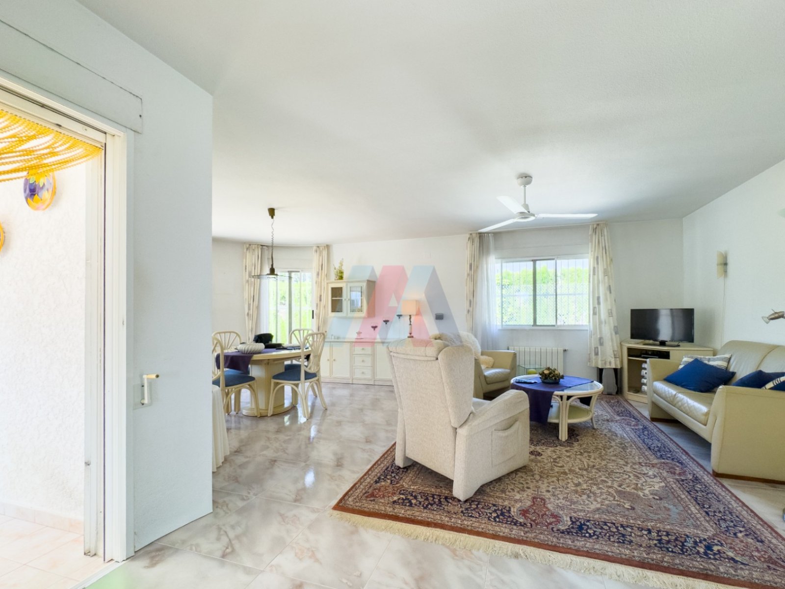 Eingeschossige Villa mit 3 Schlafzimmern, 1 Bad, Garage und Privatpool in Barranco Hondo