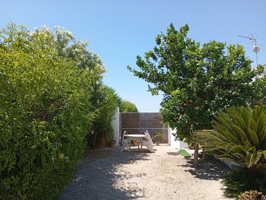 Landhaus-Villa mit 4 Schlafzimmern, 3 Bädern und Privatpool am Ortsrand von Daya Nueva