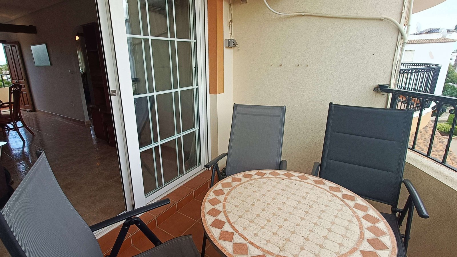 Appartement mit 2 Schlafzimmern, 1 Bad, Dachterrasse und Gemeinschaftspool